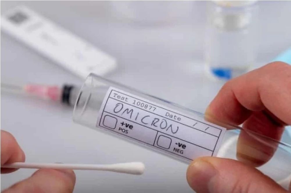 Isterie de pomană: Omicron a provocat ZERO decese - În SUA, infectații sunt în proporție de peste 80% VACCINAȚI | ActiveNews