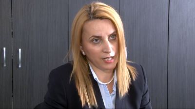 DENUNTUL LUI SOSOACA – Senatoarea Diana Sosoaca a depus la Parchetul JS5 denunt privind presupuse fapte de omor, lovire sau alte violente, vatamare corporala, abuz si neglijenta in serviciu impotriva directoarei Beatrice Mahler, a intregului personal medical al Institutului „Marius Nasta” si a ex-ministrului Sanatatii Cseke Attila. Sosoaca acuza ca ziaristul Dan Tano, editorialist al revistei Romania Mare, a fost intubat abuziv si lasat sa moara in baza unor „protocoale care ucid” (Denuntul) DENUNTUL LUI SOSOACA – Senatoarea Diana Sosoaca a depus la Parchetul JS5 denunt privind presupuse fapte de omor, lovire sau alte violente, vatamare corporala, abuz si neglijenta in serviciu impotriva directoarei Beatrice Mahler, a intregului personal medi