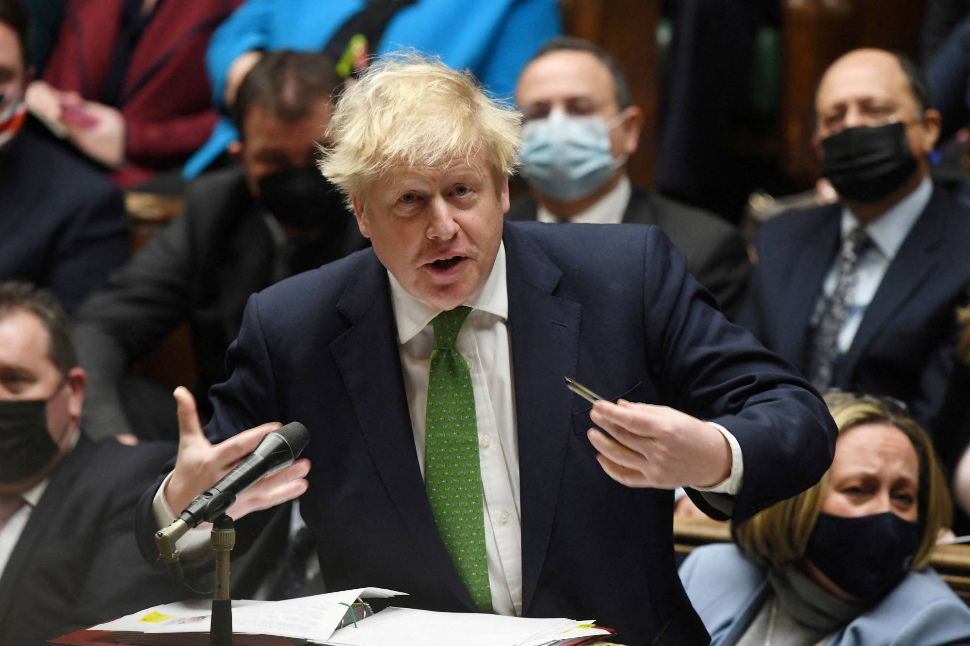 Boris Johnson a anunțat oficial încetarea tuturor restricțiilor. Certificatul de vaccinare și obligația de autoizolare dispar | ActiveNews