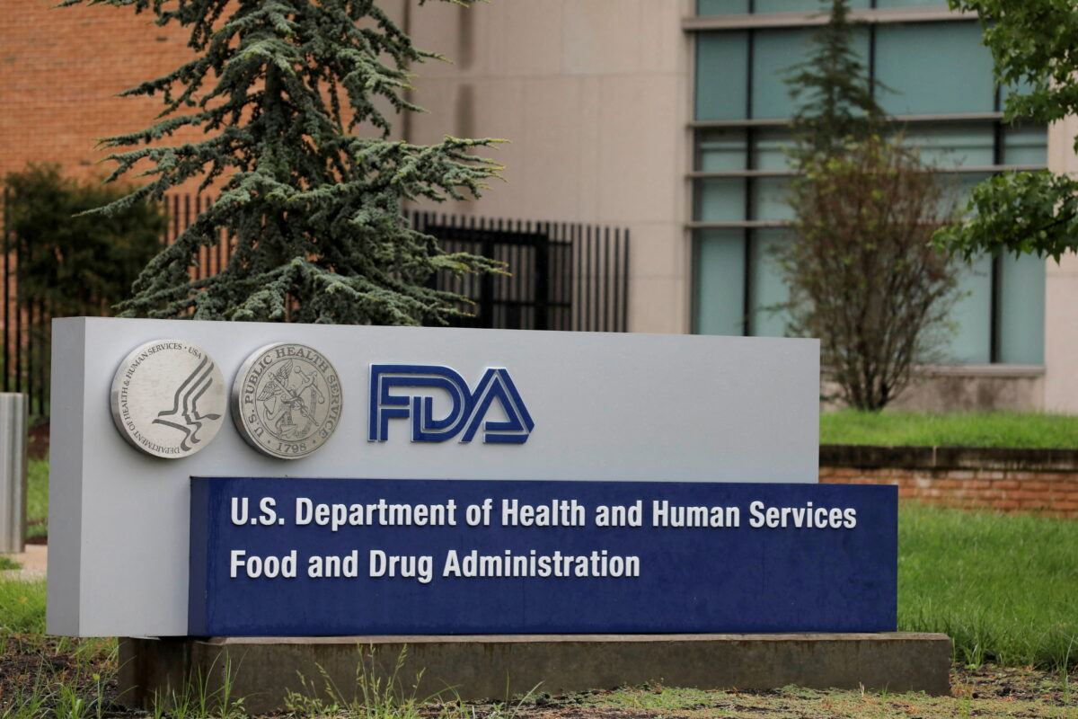 FDA a ajuns la vorba lui Trump: Americanii ar trebui să trateze COVID-19 ca pe gripa obișnuită | ActiveNews