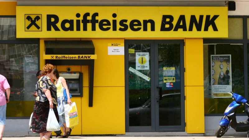 Raiffeisen Bank i-a 'ars' la dobânzi pe clienți - ÎCCJ a stabilit definitiv că banca trebuie să înapoieze 19 milioane de euro - Stiri pe surse - Cele mai noi stiri