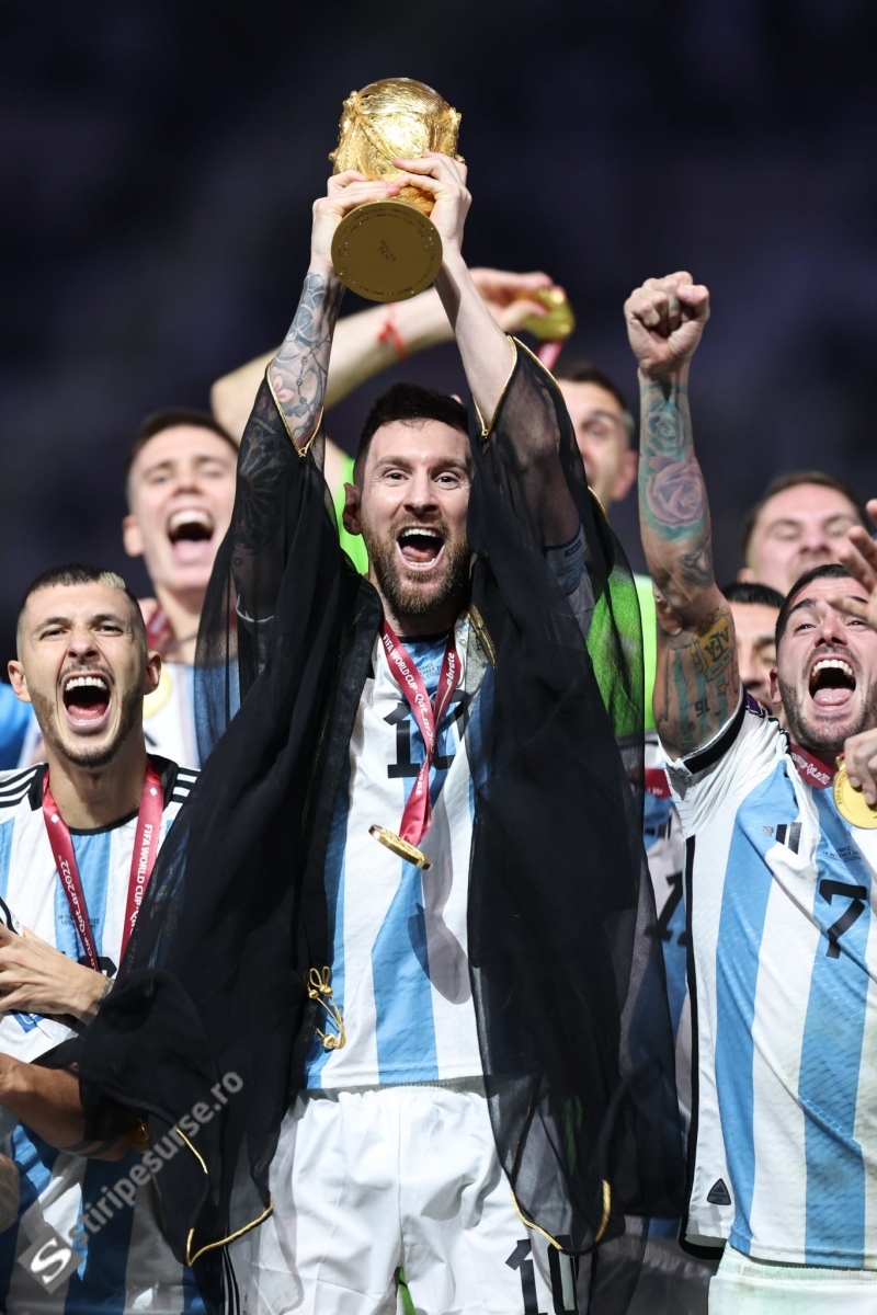 Întoarcerea triumfală a Argentinei acasă, la un pas de dezastru. Ce a pățit Messi în timpul paradei de după sosire - Stiri pe surse - Cele mai noi stiri