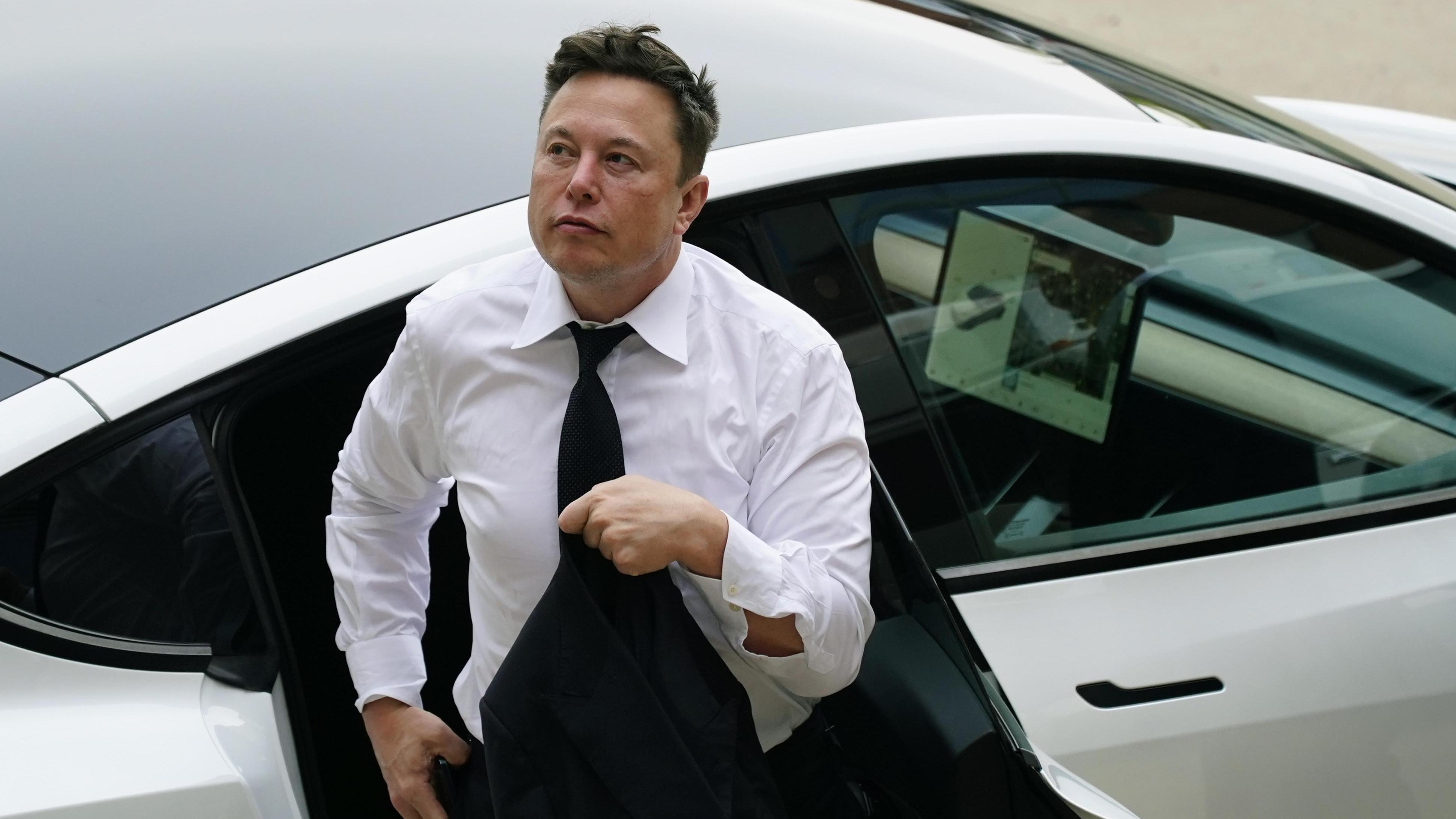 Elon Musk va publica un nou dosar Twitter. Miliardarul a spus că de data aceasta o va face în stil mare și va cuprinde dezvăluiri despre suspendarea medicilor din timpul pandemiei | ActiveNews