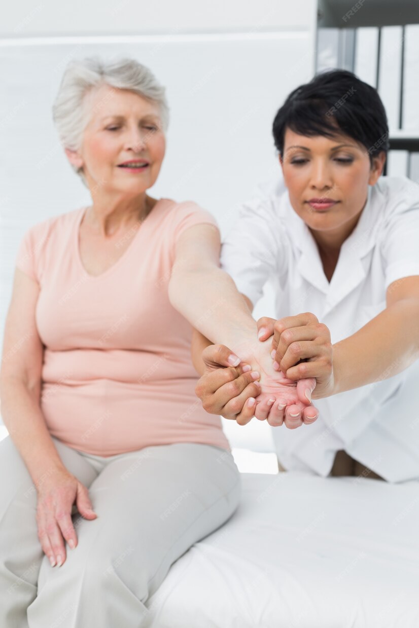 The Role of Reflexology Therapy in Senior Wellness