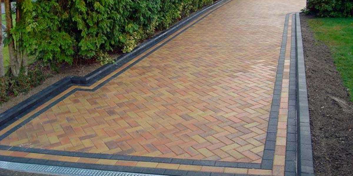 Bromley’s Leading Paving Experts: Crafting Beautiful and Long-lasting Patios