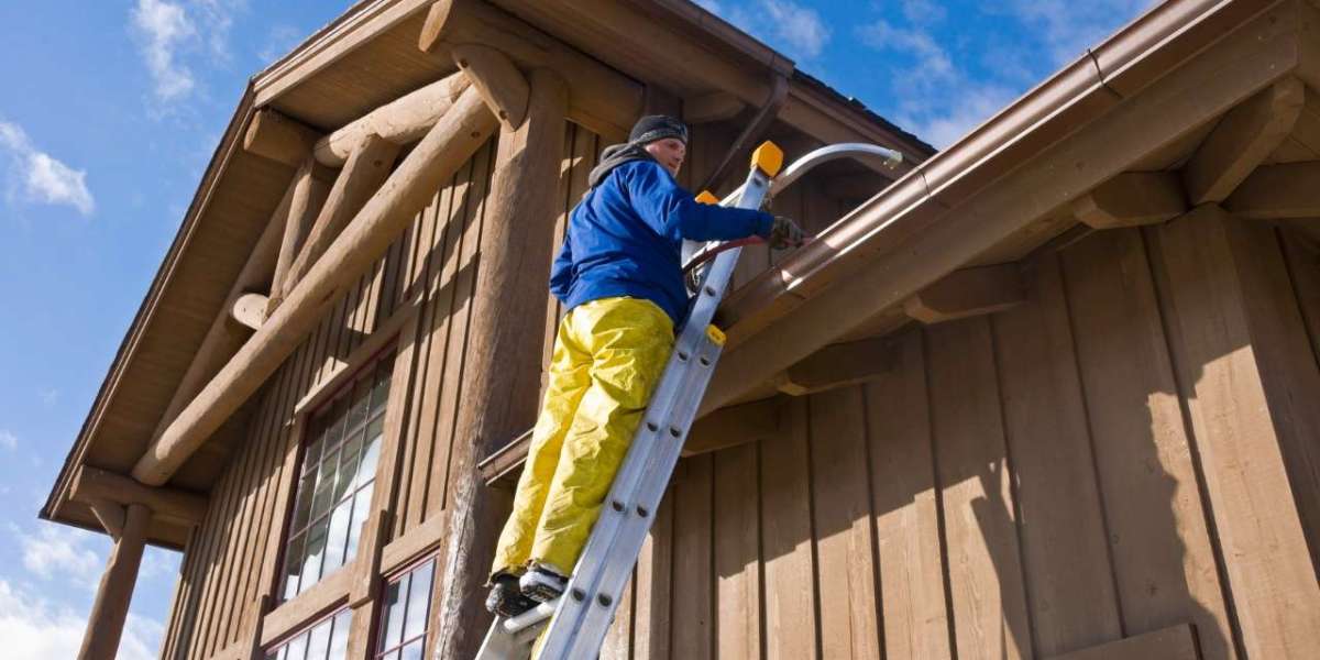 Gutter Cleaning Service in Brooklyn: Protect Your Home’s Value