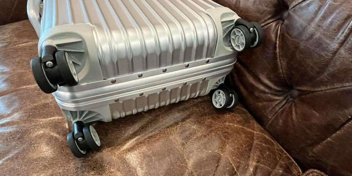 Rimowa Trunk：奢華旅行的新紀元，從一件行李開始