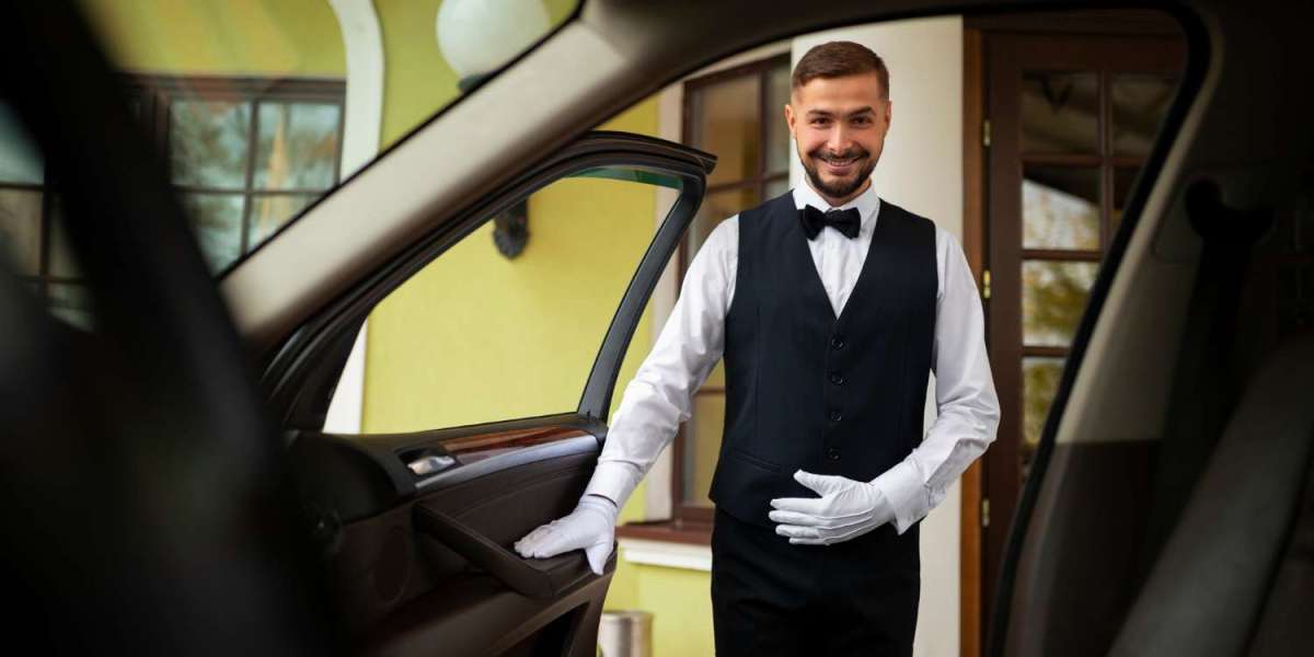 The Benefits of Hiring a Limo for Your Vegas Night Out