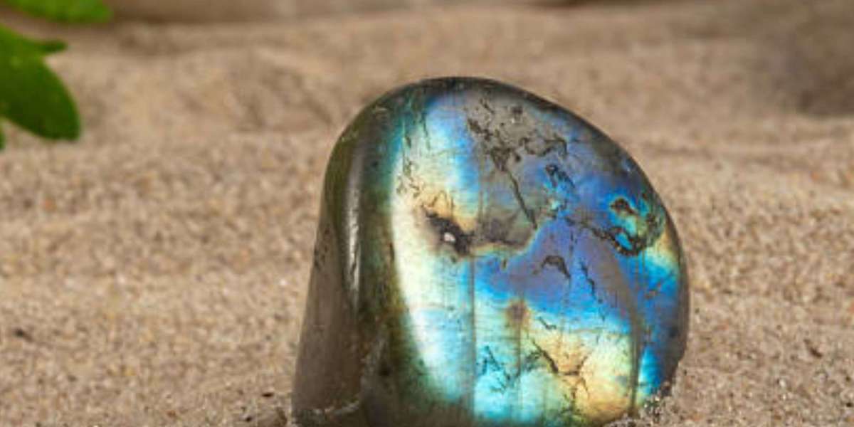 How to Style Labradorite Stone for a Touch of Elegance and Magic