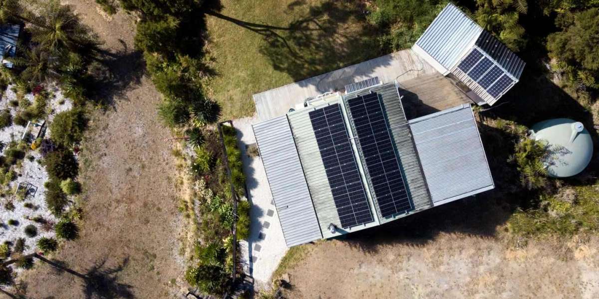 How to Choose the Right Off-Grid Solar Kit: 6 Key Factors to Consider