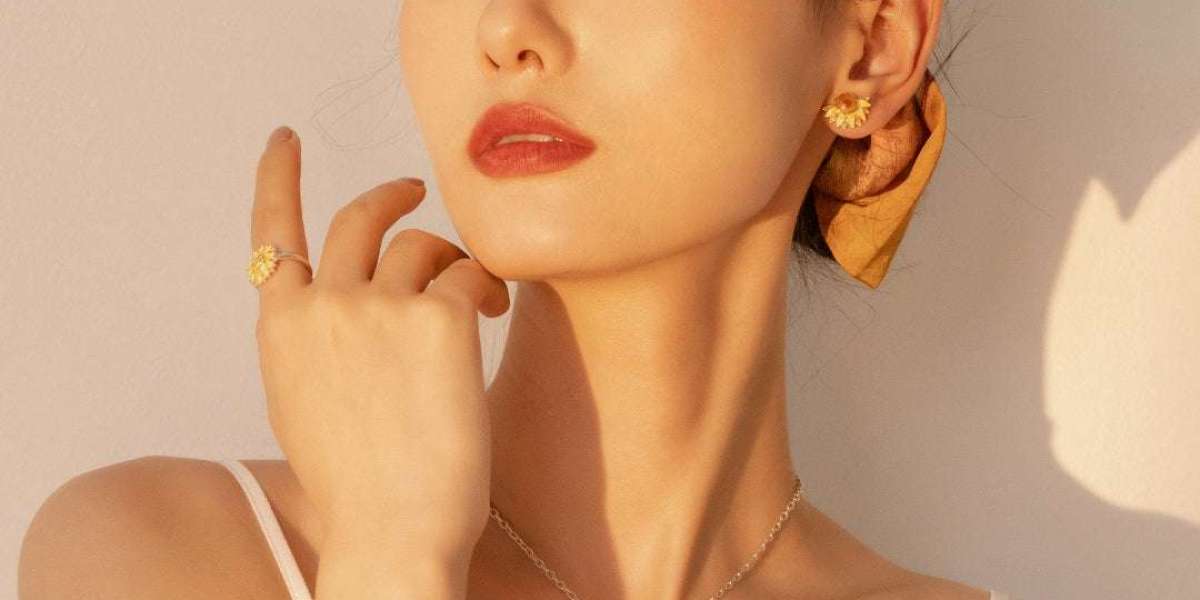 Timeless Beauty: Exclusive Jewelry Designs by DORE