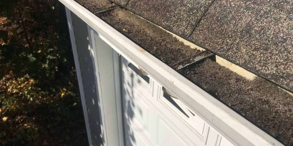 Top-Rated Gutter Cleaning in Boylston, MA – Reliable and Affordable Solutions