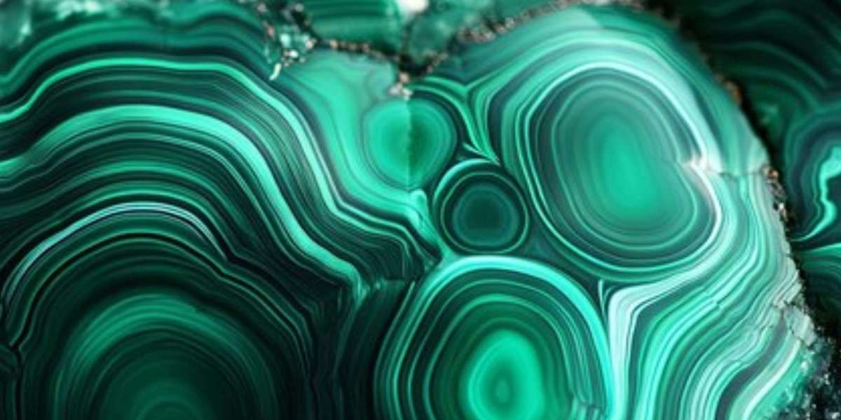 How Malachite Enhances Emotional Balance and Chakra Healing