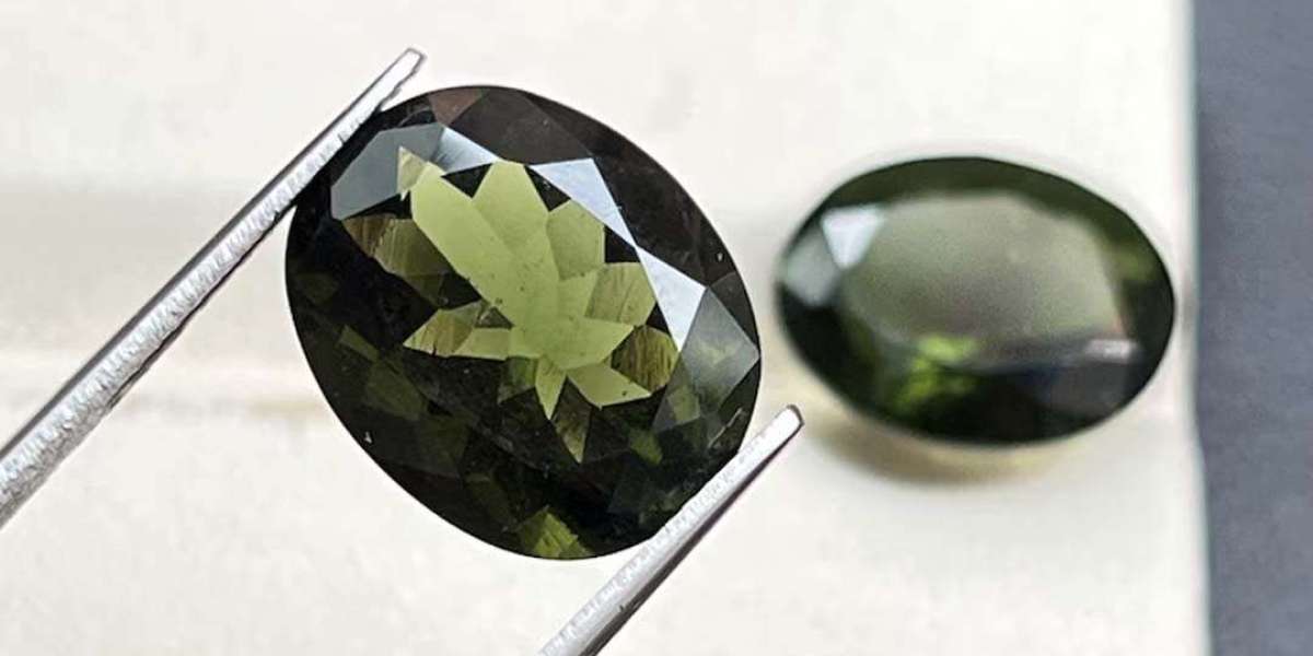 Unveiling the Mystical Powers of Moldavite