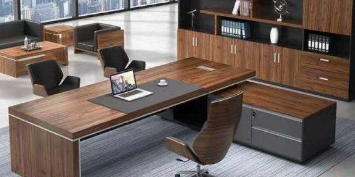 Choosing the Right Executive Office Table for a Productive Workspace