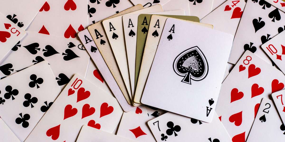 Entwicklung und Trends bei Online-Slot-Spielen: Was die Spieler im Jahr 2025 erwartet