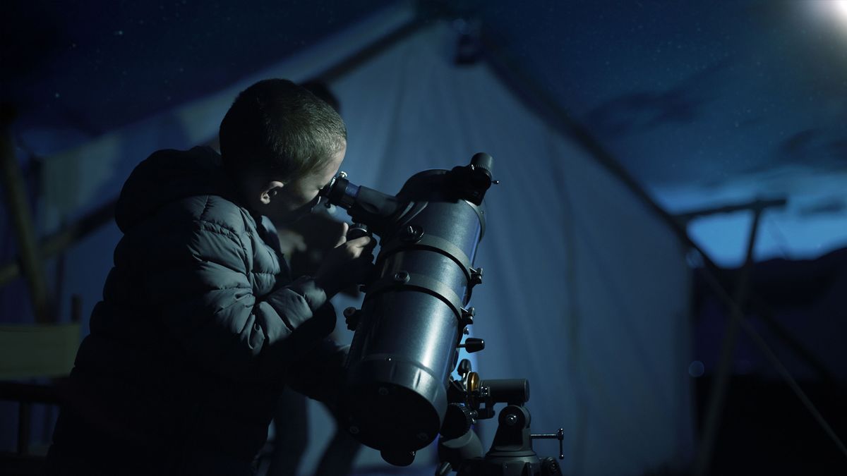 Top 5 Gifts for the Space Enthusiast in Your Life – Into The Wild