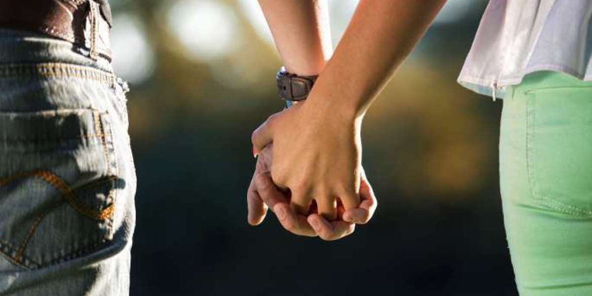 What Makes LoveWitty the Best Platform for Romantic Souls?