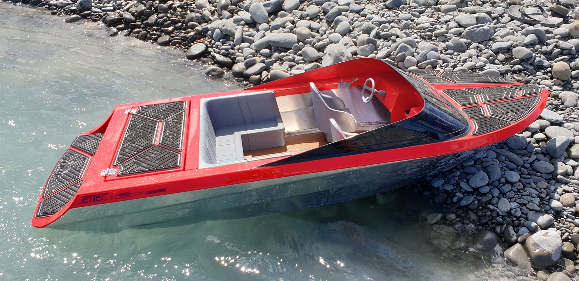 Master the Waves: The Ultimate Guide to Remote Control Jet Boats - Journalyst