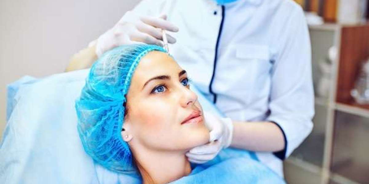 Cosmetic Surgery for Reconstruction vs. Aesthetics: What’s the Difference?