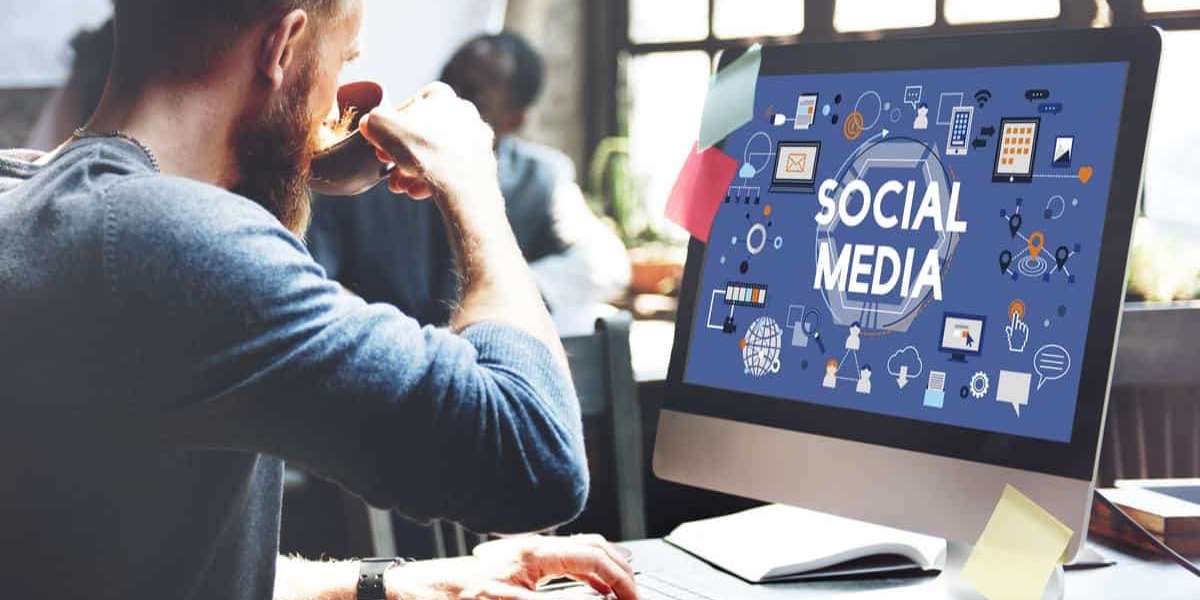You Can Have Your Cake And Work From Home Social Media Jobs, Too