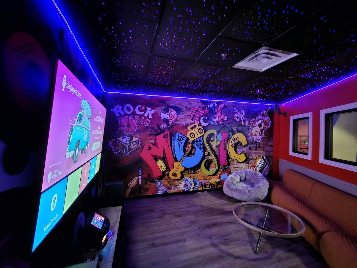Karaoke Bar in Milton Ontario - Champs FEC