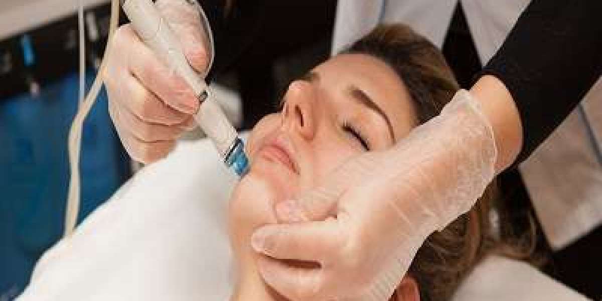 Why HydraFacial is Islamabad’s Most Popular Skincare Trend