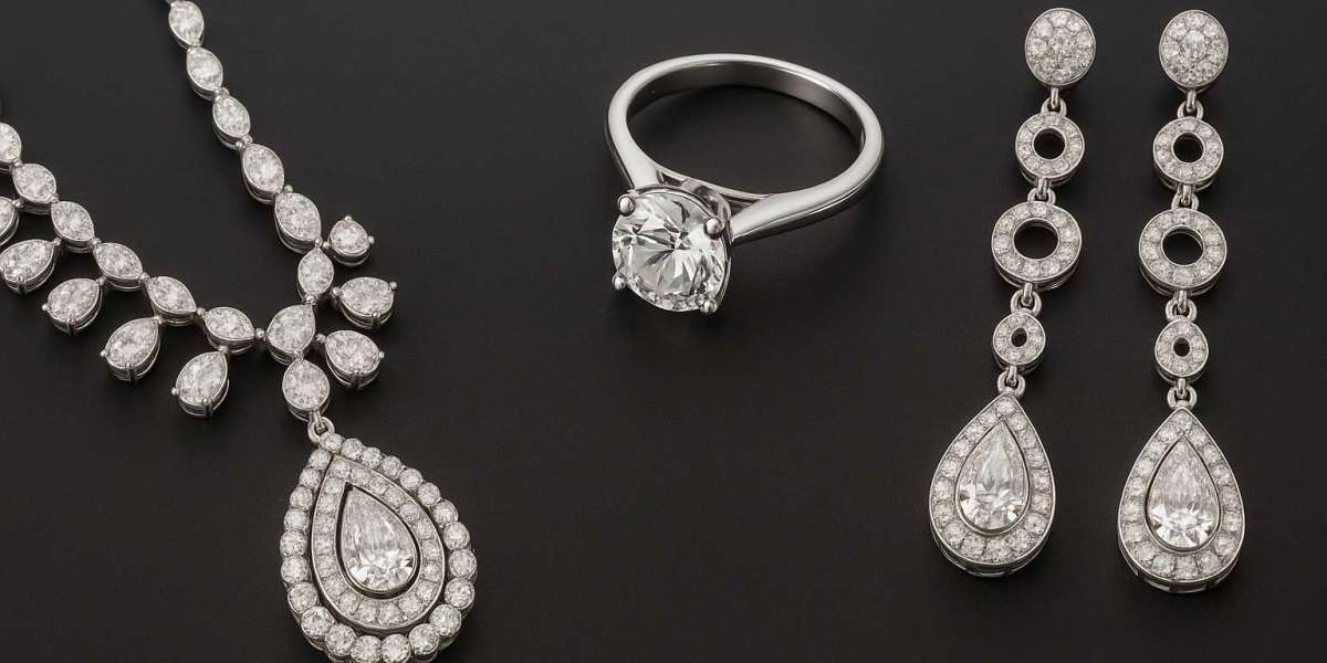Platinum and White Gold Jewelry: Where Timeless Elegance Meets Modern Luxury