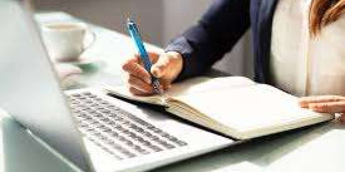 The Importance of Choosing the Right CV Writing Service